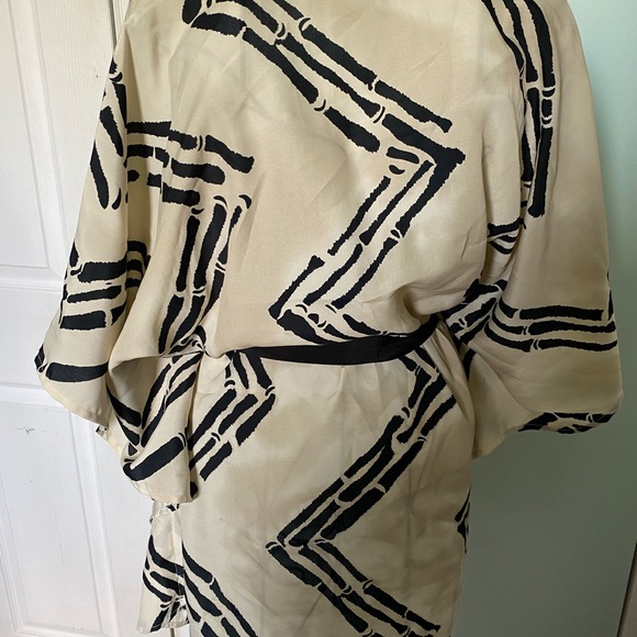 Dress - Picture 4 of 4